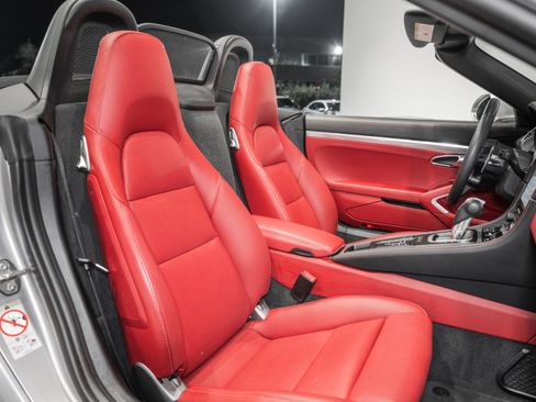 Used 2024 Porsche 718 Boxster GTS RWD image 21