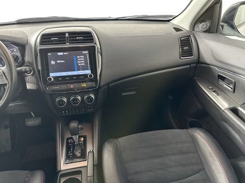 Used 2024 Mitsubishi Outlander Sport SE AWD/4WD image 25