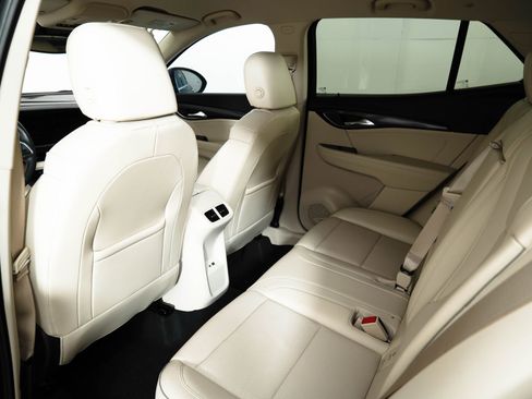 Used 2023 Buick Envision Essence image 17