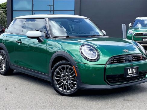 Used 2025 MINI Cooper S FWD image 1
