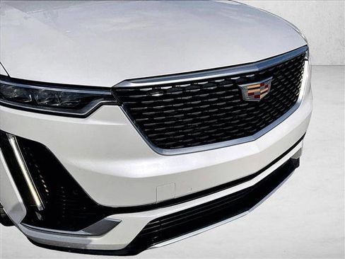 Used 2022 Cadillac XT6 Premium Luxury image 30