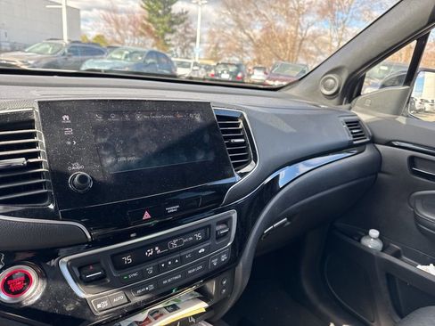 Used 2023 Honda Passport Elite image 15