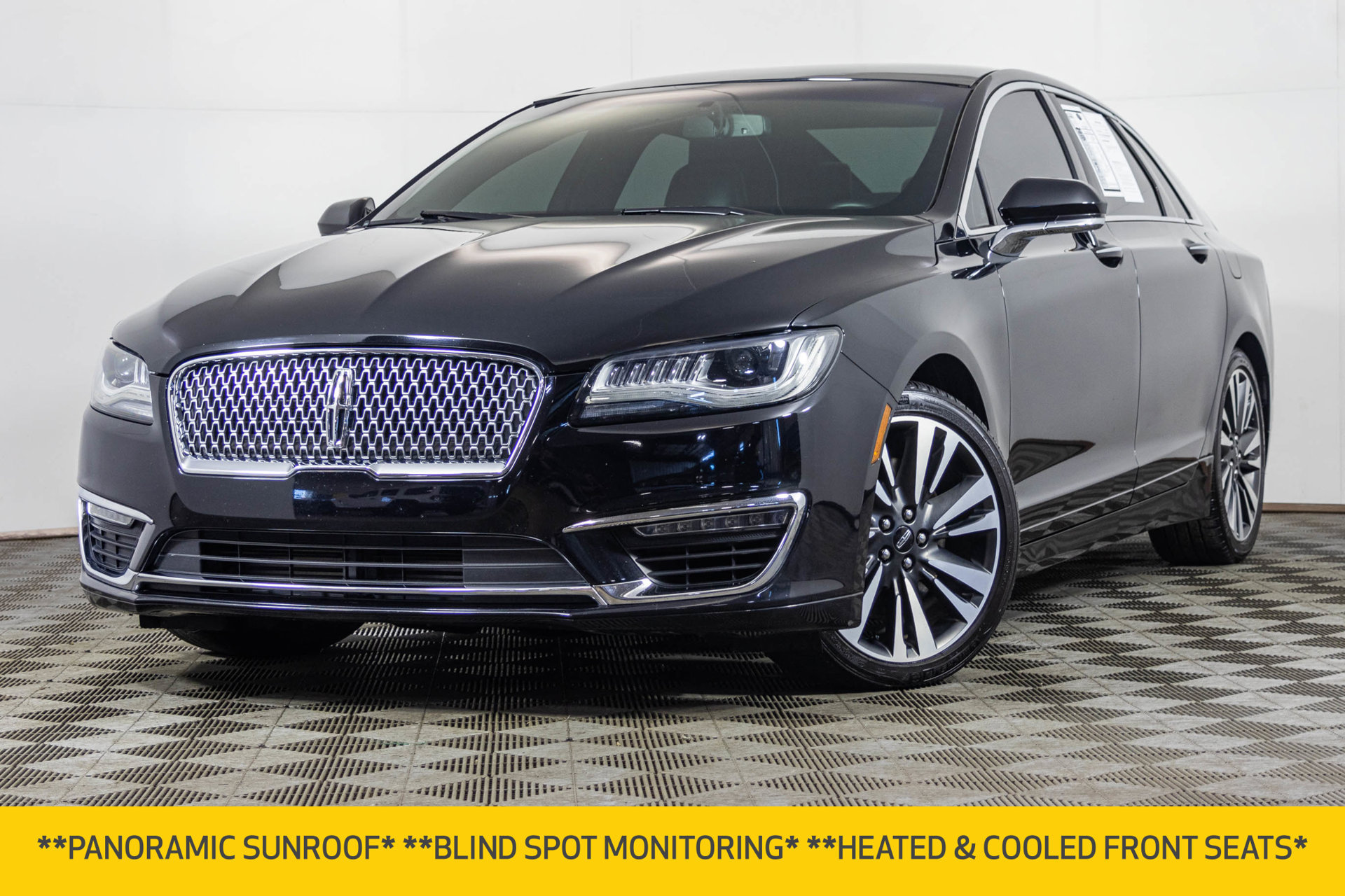 Used 2017 Lincoln MKZ Reserve AWD/4WD image 2