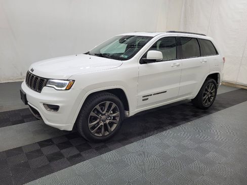 Used 2017 Jeep Grand Cherokee Limited 75th Anniversary AWD/4WD image 2