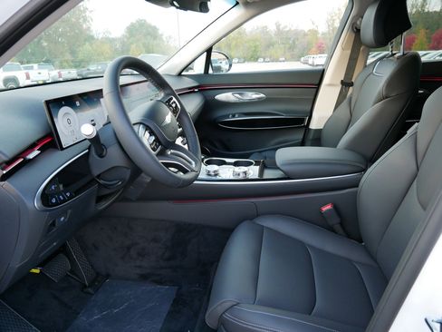 New 2026 Genesis GV70 2.5T image 4