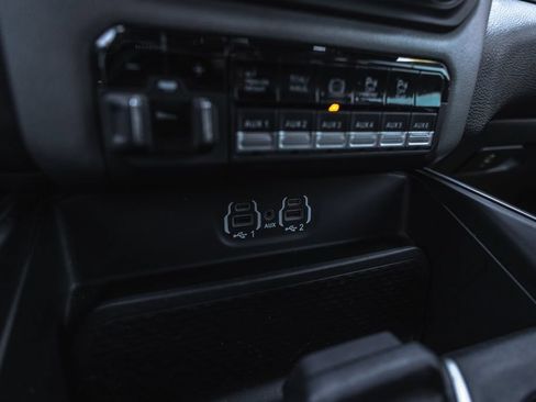 Used 2021 RAM 3500 Big Horn w/ Night Edition AWD/4WD image 20