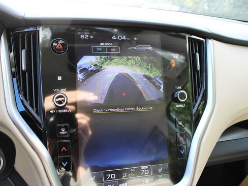 Used 2025 Subaru Outback Premium image 30