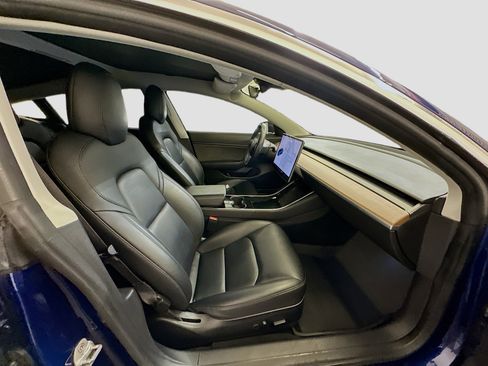 Used 2018 Tesla Model 3 Long Range image 31