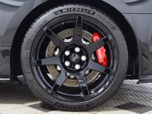 Used 2017 Ford Mustang Shelby GT350R w/ GT350R Equipment Group 920A image 27