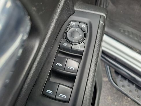 Used 2022 Chevrolet Silverado 2500 Custom w/ Custom Value Package AWD/4WD image 20