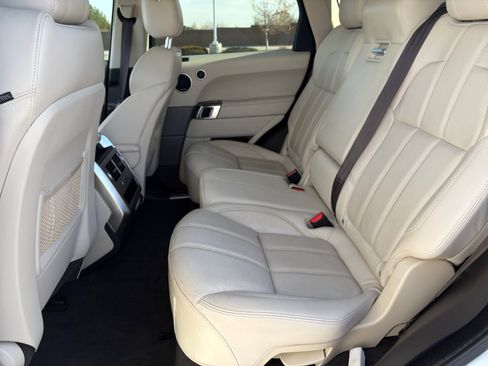 Used 2017 Land Rover Range Rover Sport HSE image 35