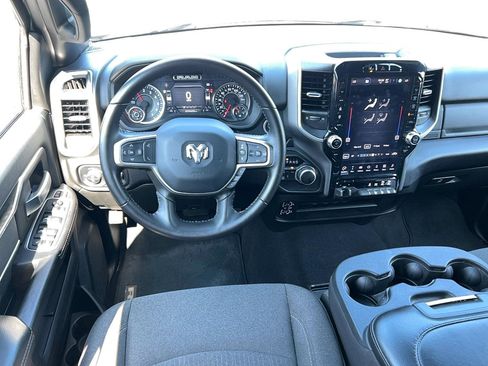 Used 2024 RAM 2500 Big Horn w/ Night Edition AWD/4WD image 15