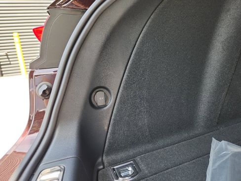 New 2026 Porsche Macan S image 46