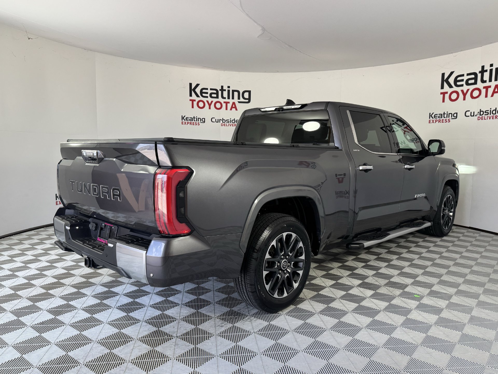 Used 2023 Toyota Tundra Limited RWD image 5
