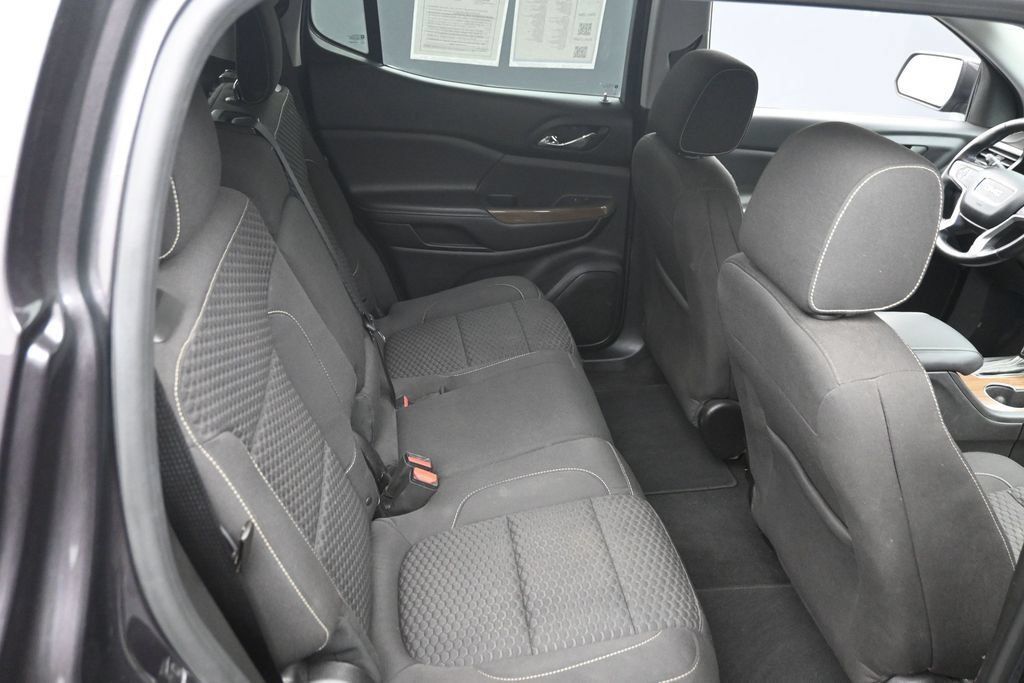 Used 2017 GMC Acadia SLE FWD image 20
