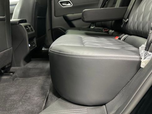 Used 2026 Nissan Rogue Platinum w/ Platinum Premium Package AWD/4WD image 46