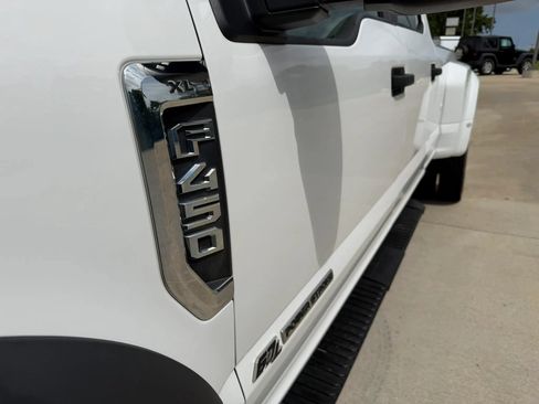 Used 2017 Ford F450 XL w/ Power Equipment Group AWD/4WD image 63