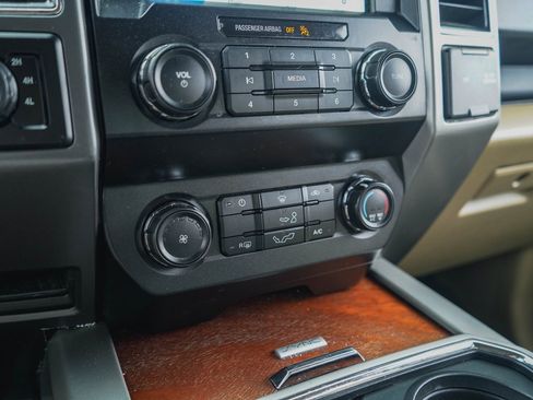 Used 2019 Ford F150 XLT w/ Equipment Group 301A Mid image 13