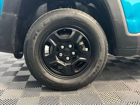 Used 2020 Jeep Renegade Sport image 34