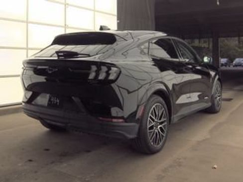 Used 2025 Ford Mustang Mach-E Premium AWD/4WD image 5