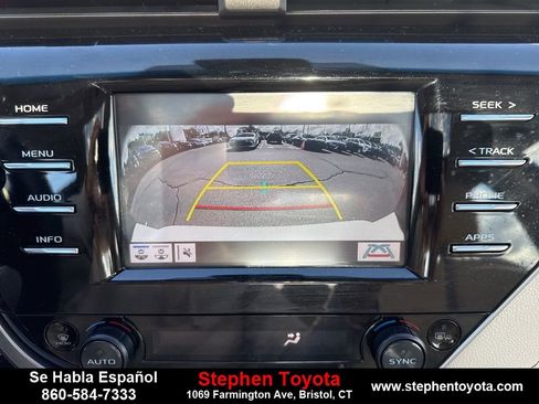 Used 2018 Toyota Camry XLE image 21