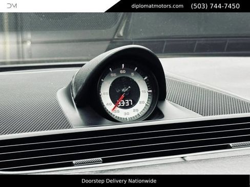 Used 2018 Porsche Panamera 4S AWD/4WD image 34