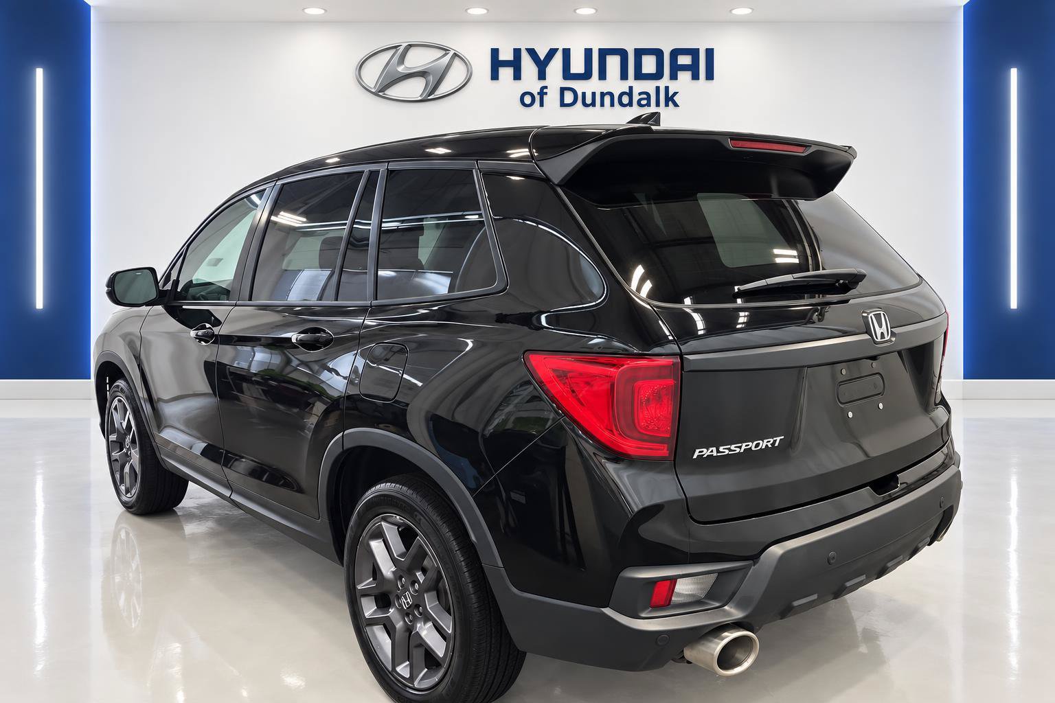 Used 2022 Honda Passport EX-L image 2