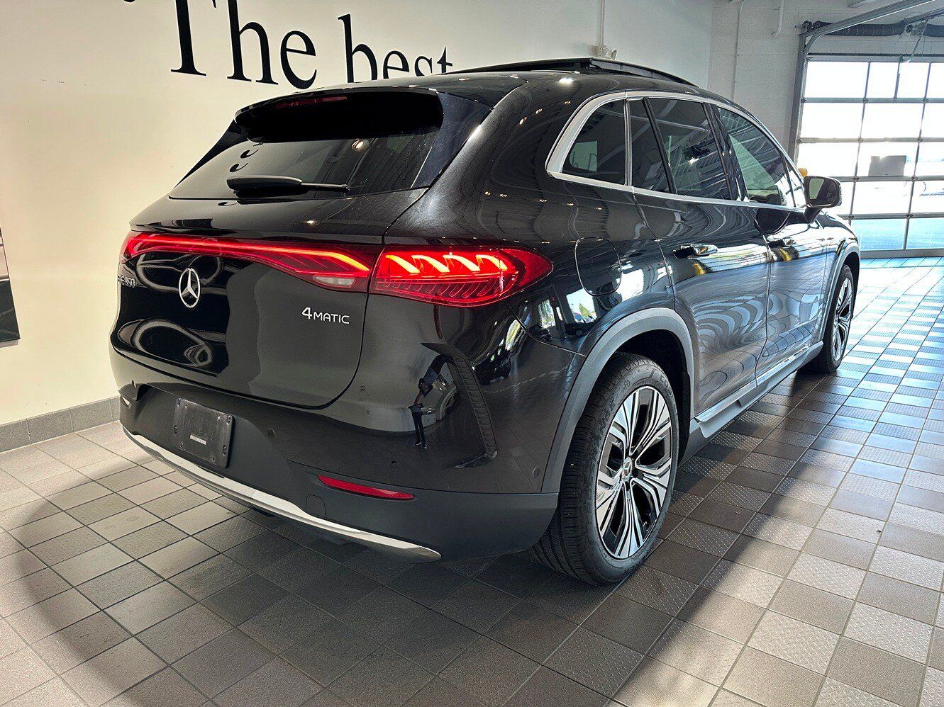 Used 2023 Mercedes-Benz EQE 350+ 4MATIC SUV image 4