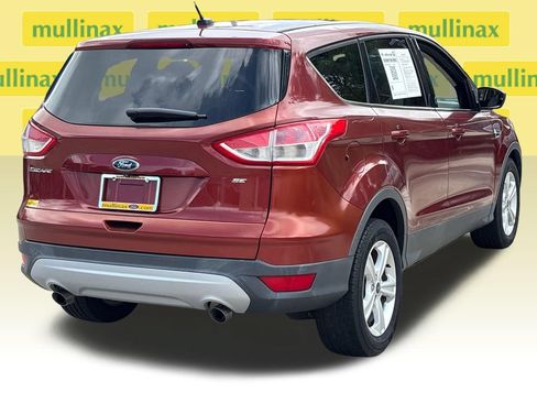 Used 2016 Ford Escape SE FWD image 4