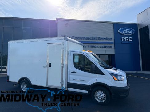 Used 2022 Ford Transit 350 DRW RWD image 1