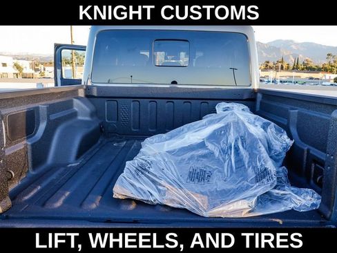 New 2025 Jeep Gladiator Sport image 27