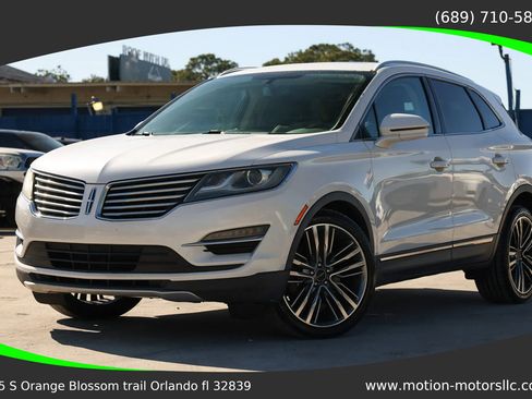 Used 2016 Lincoln MKC Reserve image 1