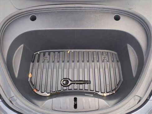 Used 2023 Tesla Model 3 Standard Range image 22