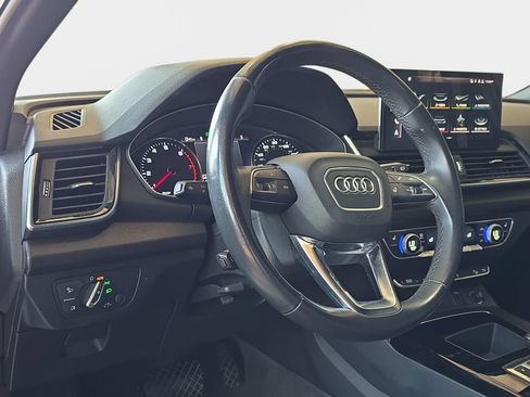 Used 2023 Audi Q5 2.0T Premium w/ Convenience Package AWD/4WD image 18