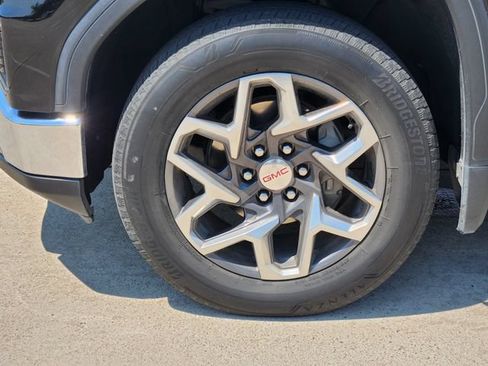 Used 2024 GMC Sierra 1500 SLT RWD image 10