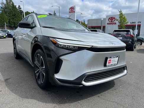 Certified 2024 Toyota bZ4X AWD image 1