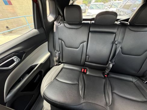 Used 2025 Jeep Compass Limited AWD/4WD image 40