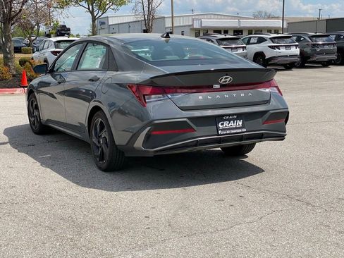 Used 2026 Hyundai Elantra Sport FWD image 5