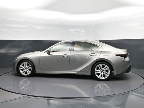 Used 2023 Lexus IS 300 w/ Comfort Package image 4