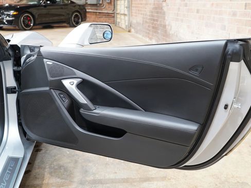 Used 2015 Chevrolet Corvette Stingray Coupe w/ Battery Protection Package RWD image 44