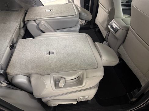 Used 2019 Toyota Highlander XLE AWD/4WD image 87