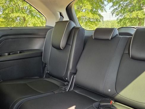 Certified 2025 Honda Odyssey Touring image 10