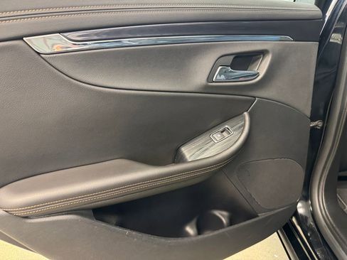 Used 2016 Chevrolet Impala LTZ FWD image 15
