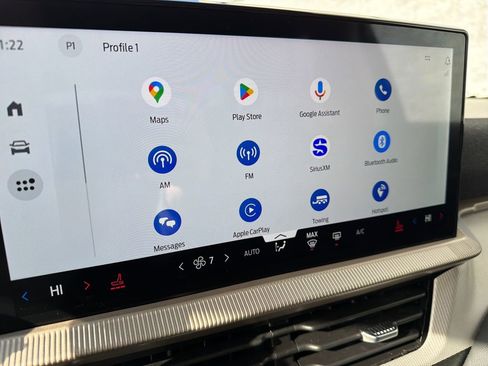 Used 2025 Ford Explorer Active image 46