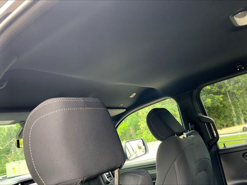 New 2026 RAM 1500 Express AWD/4WD image 16