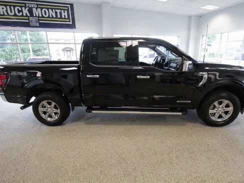 New 2025 Ford F150 XLT w/ Equipment Group 302A MID image 9