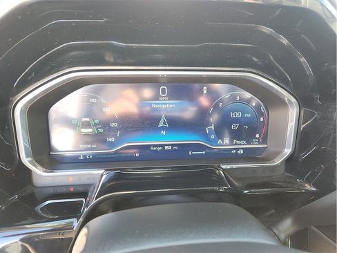 Used 2024 Chevrolet Silverado 2500 LTZ w/ LTZ Convenience Package image 22