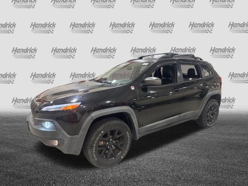 Used 2018 Jeep Cherokee Trailhawk AWD/4WD image 51