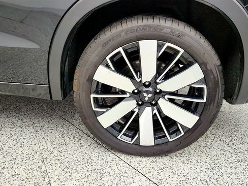 Used 2025 Mitsubishi Outlander GT AWD/4WD image 9
