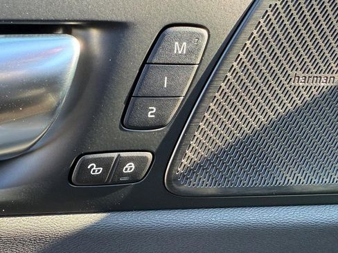 New 2026 Volvo XC60 B5 Plus w/ Climate Package image 10